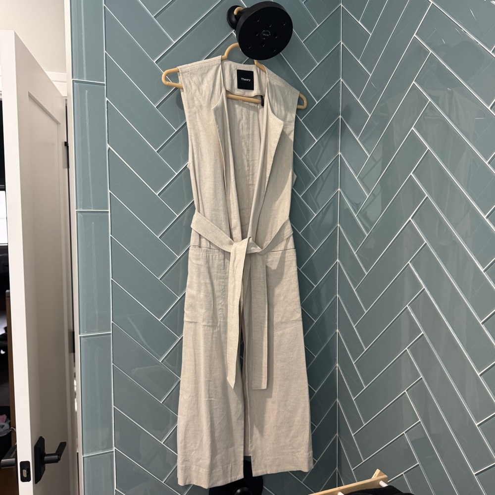 Theory Cream Linen Sleeveless Vest Blazer